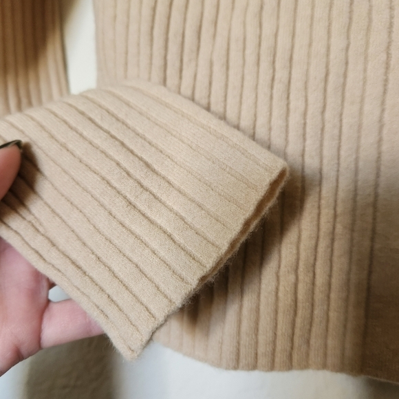 Vince Wool/Cashmere Sweater - Picture 6 of 9